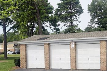 garages for rent  at Colony Park, New York, 11779
